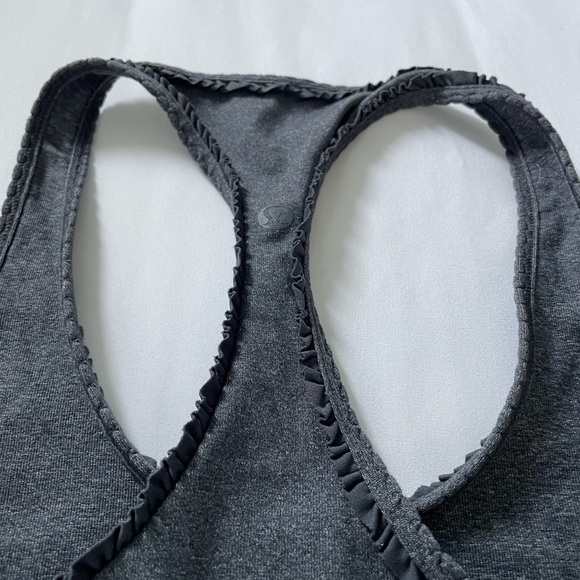 Lululemon Women’s Tank - Picture 4 of 4